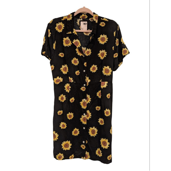 SO Dresses & Skirts - SO Dress Womens XL Black With Sunflower Print Button Down Mini